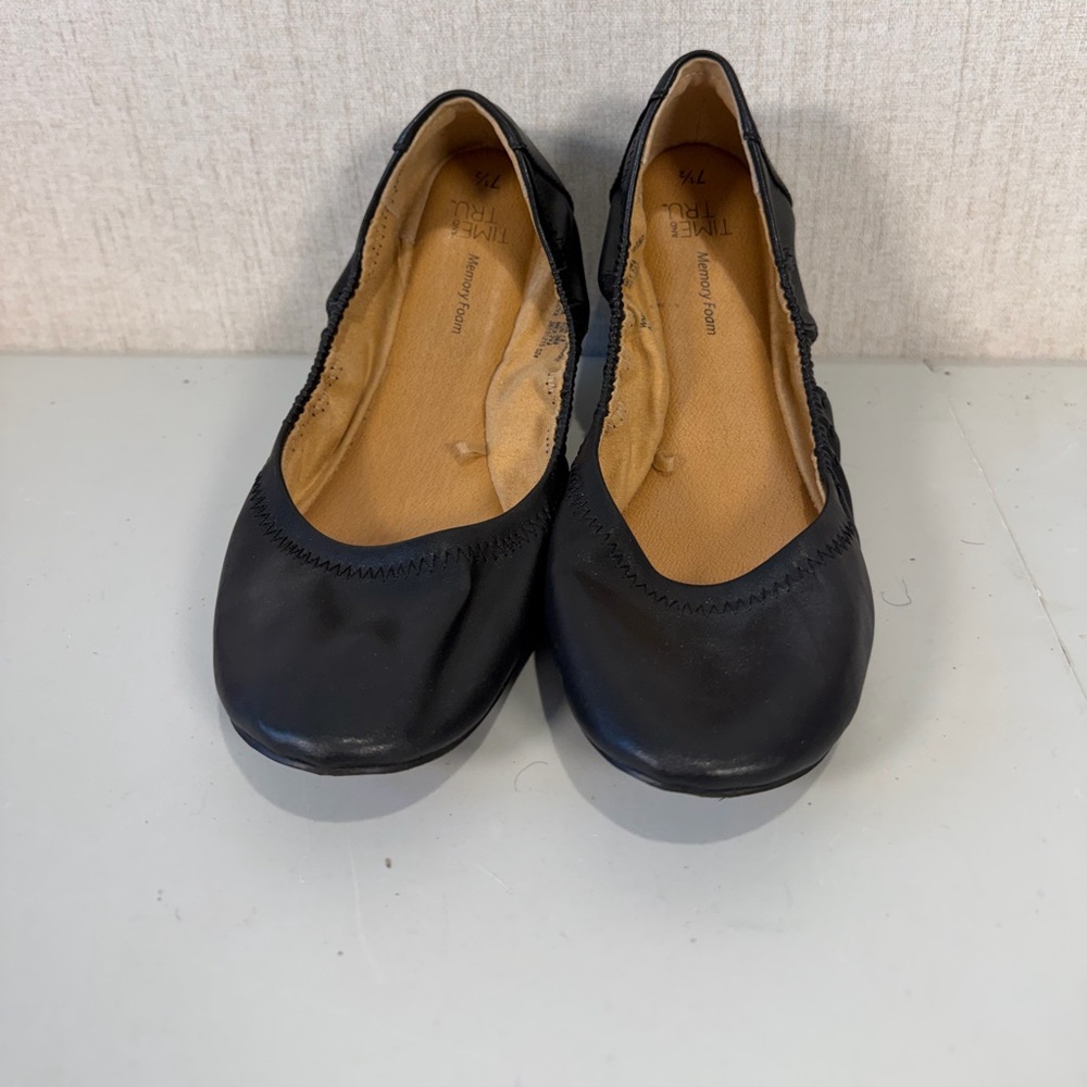 Black Women's‎ Ballet Flats